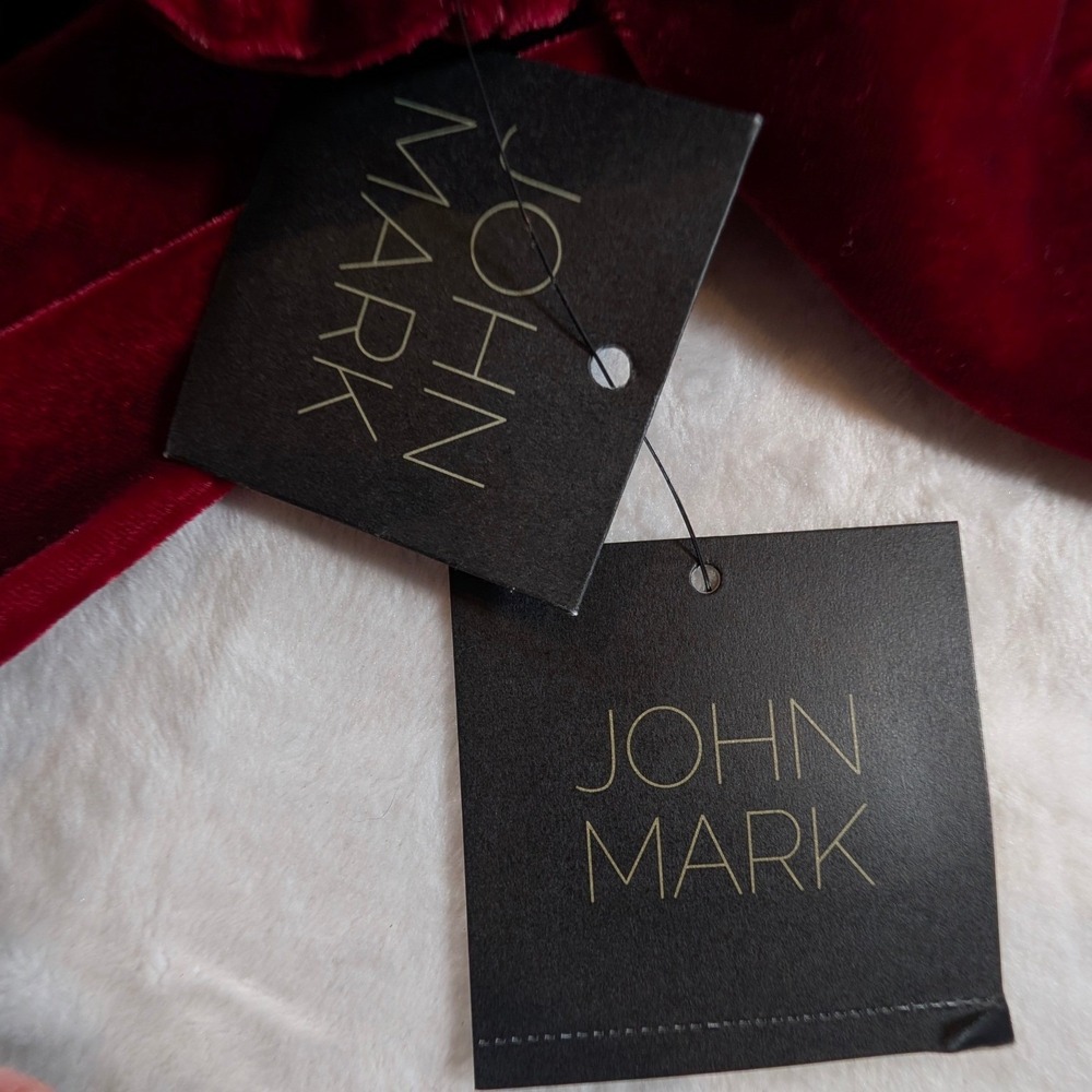 John Mark Womens 1X Red Velvet Button Front Shirt Bell Cuff Wired Collar Artsy - Picture 10 of 13
